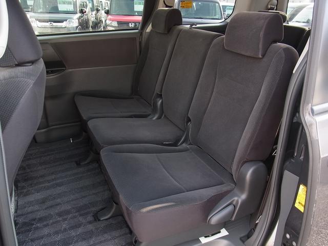 ノア Ｘ　スマートエディション　４ＷＤ　バックモニター付ナビＴＶ　ＥＴＣ　キセノン　両側電動スライドドア　スマートキー　タイミングチェーン（24枚目）