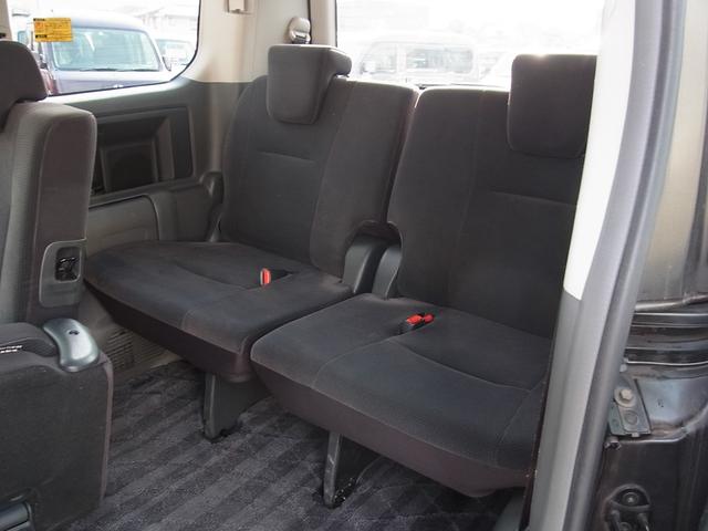 ノア Ｘ　スマートエディション　４ＷＤ　バックモニター付ナビＴＶ　ＥＴＣ　キセノン　両側電動スライドドア　スマートキー　タイミングチェーン（27枚目）