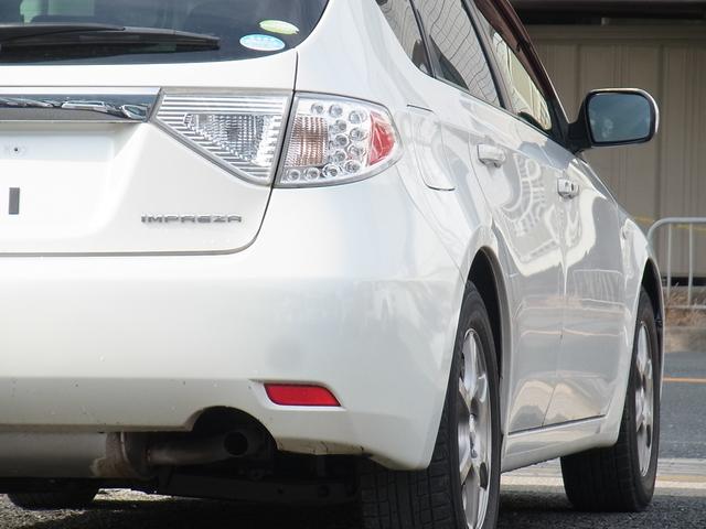 インプレッサ １．５ｉ－Ｌ　４ＷＤ　５ＭＴ　ナビＴＶ　ＥＴＣ　キセノン　プッシュスタート　スマートキー（9枚目）