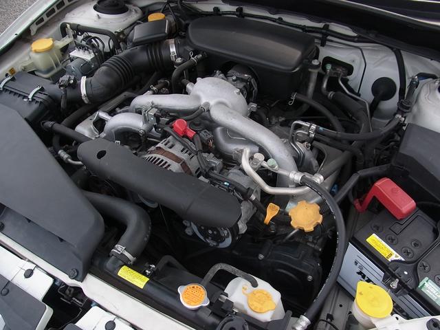 インプレッサ １．５ｉ－Ｌ　４ＷＤ　５ＭＴ　ナビＴＶ　ＥＴＣ　キセノン　プッシュスタート　スマートキー（13枚目）