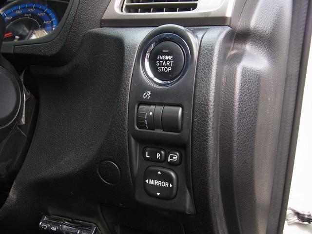 インプレッサ １．５ｉ－Ｌ　４ＷＤ　５ＭＴ　ナビＴＶ　ＥＴＣ　キセノン　プッシュスタート　スマートキー（19枚目）