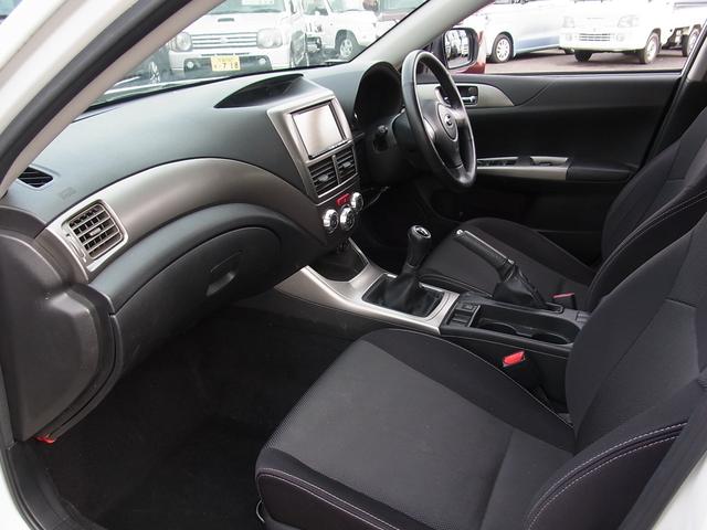 インプレッサ １．５ｉ－Ｌ　４ＷＤ　５ＭＴ　ナビＴＶ　ＥＴＣ　キセノン　プッシュスタート　スマートキー（22枚目）