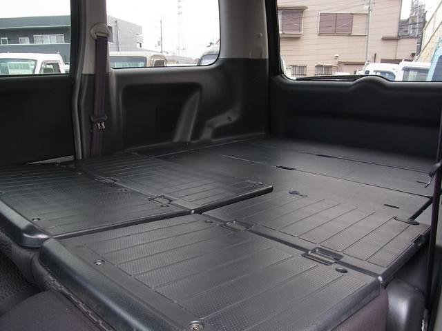 車中泊対応デッキボード装備！