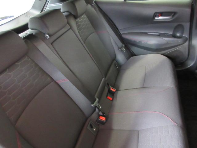カローラスポーツ ハイブリッドＧ　Ｚ　９型ナビ地デジＴＶ　Ｂカメラ　衝突軽減Ｂ　車線逸脱警報　レーダークルーズコントロール　前後ドラレコ　ヘッドアップディスプレイ　クリアランスソナー　ＥＴＣ２．０　Ｂｌｕｅｔｏｏｔｈ　ＬＥＤ　スマートキー（15枚目）
