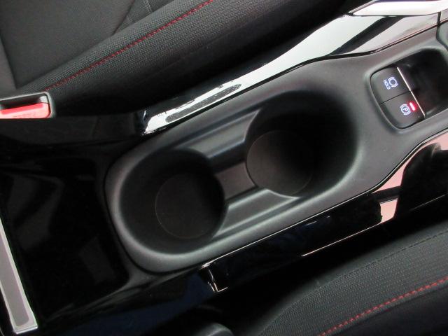 カローラスポーツ ハイブリッドＧ　Ｚ　９型ナビ地デジＴＶ　Ｂカメラ　衝突軽減Ｂ　車線逸脱警報　レーダークルーズコントロール　前後ドラレコ　ヘッドアップディスプレイ　クリアランスソナー　ＥＴＣ２．０　Ｂｌｕｅｔｏｏｔｈ　ＬＥＤ　スマートキー（33枚目）