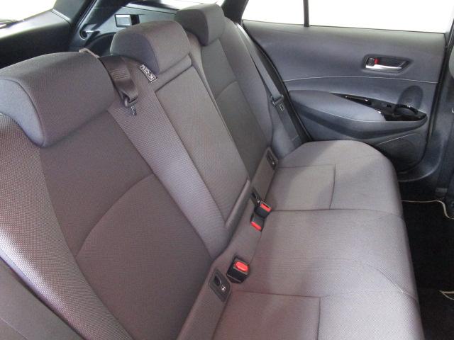 カローラツーリング ハイブリッド　Ｓ　９型ディスプレイオーディオ　Ｂカメラ　衝突軽減ブレーキ　車線逸脱警報　ブラインドスポットモニタリング　クリアランスソナー　レーダークルーズコントロール　オートマチックハイビーム　ＥＴＣ　スマートキー（22枚目）