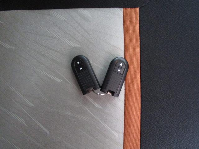 パッソ モーダ Gパッケージ SDナビ地デジ バックカメラ 前後ドラレコ 衝突軽減ブレーキ 車線逸脱警報 クリアランスソナー オートマチックハイビーム ETC Bluetooth アイドリングストップ LEDランプ スマートキー(25枚目)