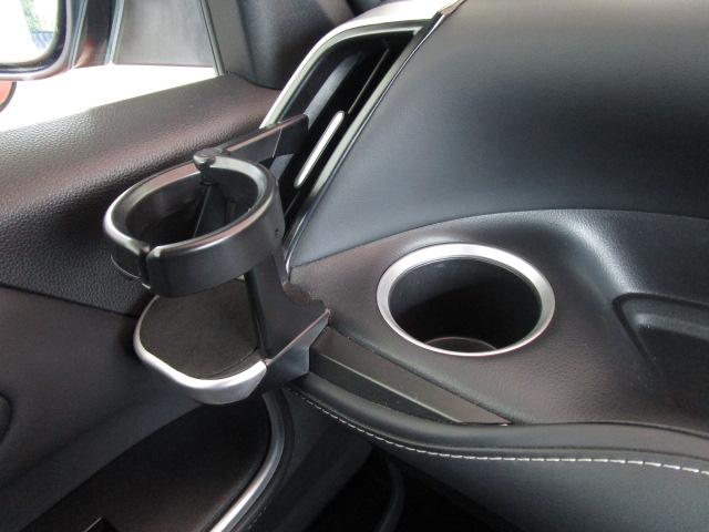 ノア S-Z ディスプレイオーディオ地デジ Bカメラ 14型後席モニター 前後ドラレコ 衝突軽減B 車線逸脱警報 クリアランスソナー 両側自動ドア レーダークルコン Bluetooth シートヒーター ETC(49枚目)