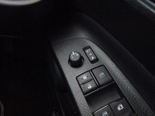 シエンタ Ｇ　クエロ　ＳＤナビ地デジ　全方位カメラ　衝突軽減ブレーキ　車線逸脱警報　クリアランスソナー　ドライブレコーダー　両側自動ドア　オートマチックハイビーム　アイドリングストップ　ＥＴＣ　ＬＥＤランプ　スマートキー（33枚目）