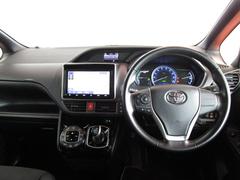 運転席はこんな感じです！ 3