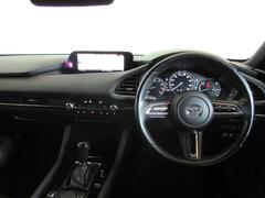 運転席はこんな感じです！ 3