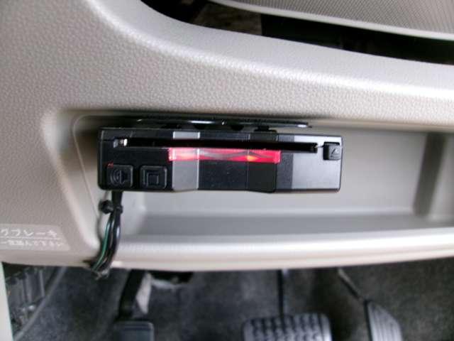 タント 660 X SA ナビ 後席モニター ETC 踏み間違い防止装置 ETC装着車 両側スライド片側電動ドア ECOアイドル ナビ&TV 助手席エアバッグ 盗難警報装置 PW 運転席エアバッグ フルオートエアコン ワンセグ スマートキー キーレス(10枚目)