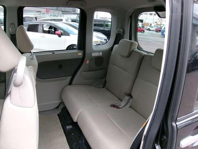 タント 660 X SA ナビ 後席モニター ETC 踏み間違い防止装置 ETC装着車 両側スライド片側電動ドア ECOアイドル ナビ&TV 助手席エアバッグ 盗難警報装置 PW 運転席エアバッグ フルオートエアコン ワンセグ スマートキー キーレス(12枚目)