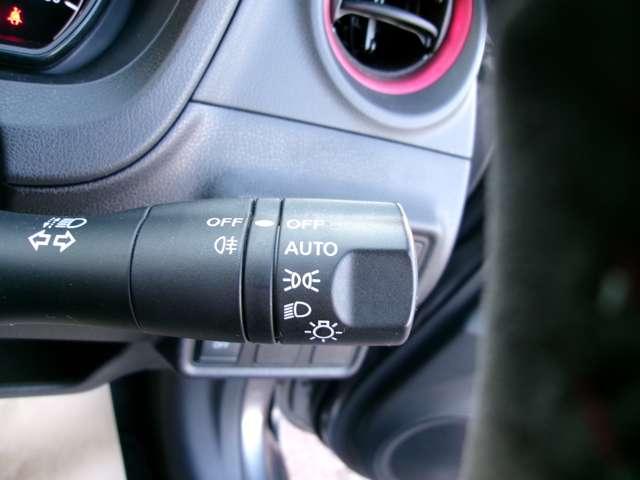 ノート 1.6 NISMO S 盗難防止 バックカメラ LED インテリキー アルミホイール オートエアコン ナビ&TV メモリーナビ キーレスエントリー 助手席エアバッグ 運転席エアバッグ ABS ETC(11枚目)