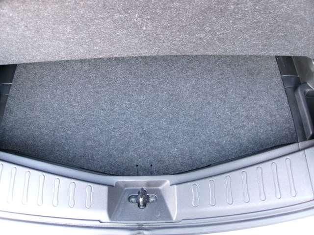 ノート 1.6 NISMO S 盗難防止 バックカメラ LED インテリキー アルミホイール オートエアコン ナビ&TV メモリーナビ キーレスエントリー 助手席エアバッグ 運転席エアバッグ ABS ETC(16枚目)