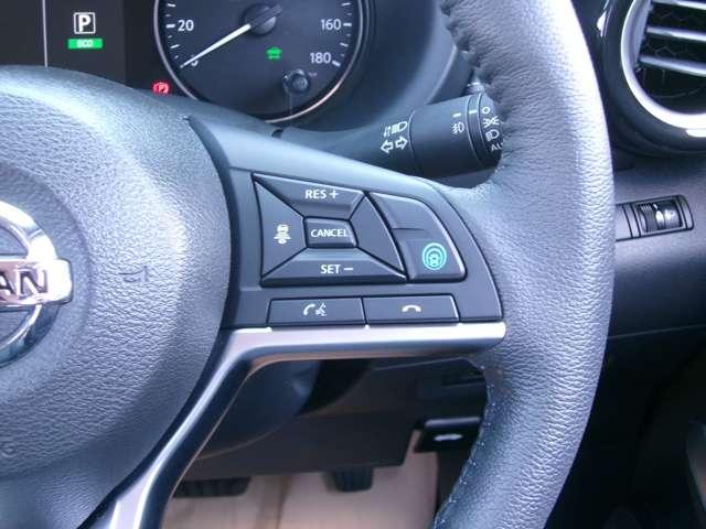 キックス １．２　Ｘ　（ｅ－ＰＯＷＥＲ）　ナビ＆ＴＶ　ワンオ－ナ－車　追従クルコン　スマートキー　ＬＥＤヘッド　レーンアシスト　パワーステアリング　盗難防止システム　ドライブレコーダー　ＥＴＣ　メモリーナビ　サイドエアバッグ　アルミ　ＡＡＣ（8枚目）