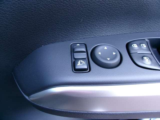 キックス １．２　Ｘ　（ｅ－ＰＯＷＥＲ）　ナビ＆ＴＶ　ワンオ－ナ－車　追従クルコン　スマートキー　ＬＥＤヘッド　レーンアシスト　パワーステアリング　盗難防止システム　ドライブレコーダー　ＥＴＣ　メモリーナビ　サイドエアバッグ　アルミ　ＡＡＣ（10枚目）