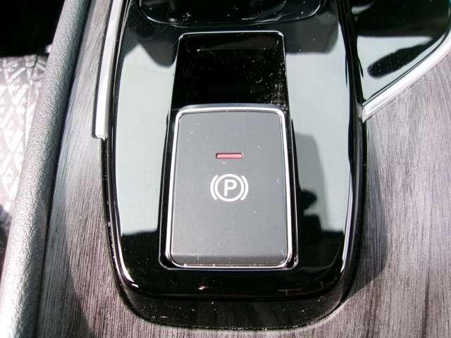 オーラ １．２　Ｇ　自動（被害軽減）ブレーキ　試乗車アップ　ＬＥＤ　ＬＫＡ　サイドカメラ　ＥＴＣ　ドライブレコーダー　カーテンエアバッグ　イモビライザー　アルミホイール　インテリジェントキー　パワーウィンドウ　ナビＴＶ（13枚目）