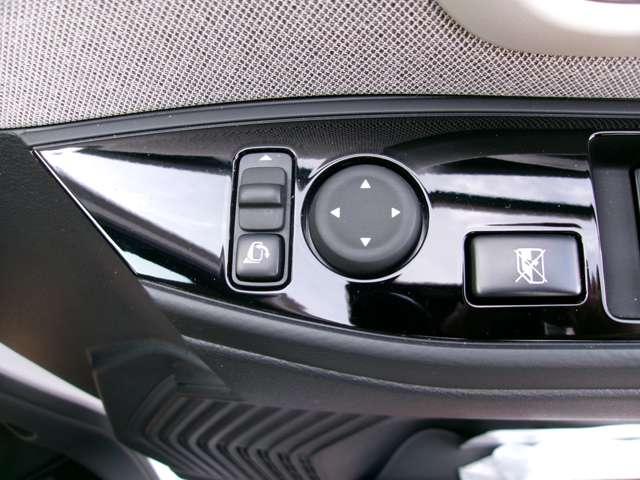 サクラ Ｘ　運転席エアバック　ＡＡＣ　ＬＥＤヘッドランプ　スマートキー　レーンアシスト　盗難防止システム　ドラレコ　キーレスエントリー　ワンオーナー　パワーステアリング　アルミホイール　ＡＢＳ　ワンセグ　ナビＴＶ（7枚目）