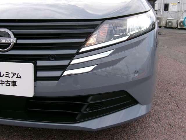 ノート 1.2 X リアカメラ 衝突被害軽減ブレ-キ 全方位カメラ ETC付 LEDヘッドライト レーンアシスト インテリジェントキー ワンオーナー ドラレコ アイドリングストップ 盗難防止システム ワンセグTV ABS(16枚目)