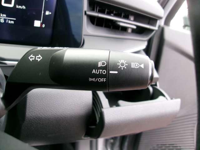 ノート 1.2 X リアカメラ 衝突被害軽減ブレ-キ 全方位カメラ ETC付 LEDヘッドライト レーンアシスト インテリジェントキー ワンオーナー ドラレコ アイドリングストップ 盗難防止システム ワンセグTV ABS(20枚目)