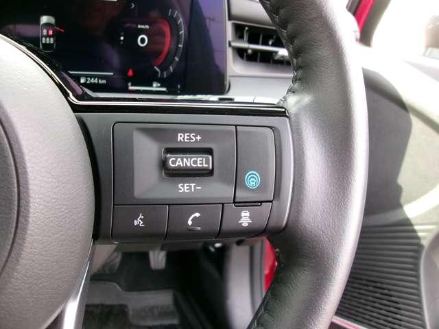 オーラ １．２　Ｇ　９０周年記念車　アラウンドモニ　ＬＥＤ　スマートキー　衝突軽減ブレーキ　オートエアコン　アルミ　メモリーナビ　ドラレコ　バックカメラ　サイドカメラ　キーレス　アイドリングストップ　ＥＴＣ　レーダークルーズ（9枚目）