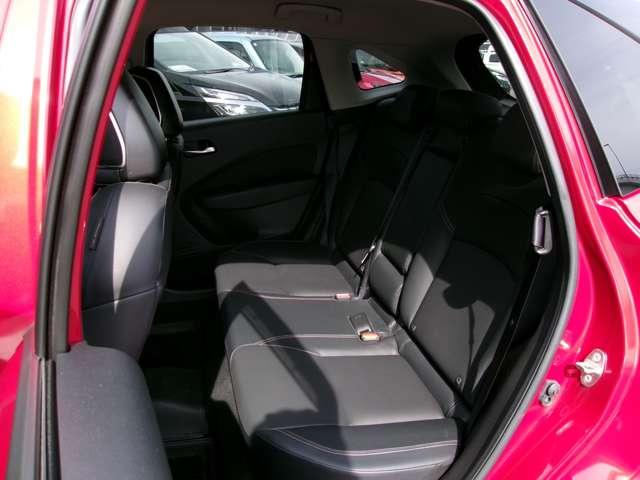 オーラ １．２　Ｇ　９０周年記念車　アラウンドモニ　ＬＥＤ　スマートキー　衝突軽減ブレーキ　オートエアコン　アルミ　メモリーナビ　ドラレコ　バックカメラ　サイドカメラ　キーレス　アイドリングストップ　ＥＴＣ　レーダークルーズ（16枚目）