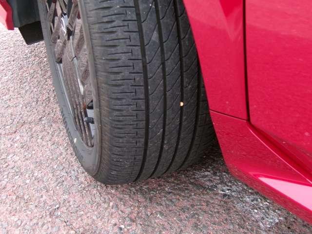 オーラ １．２　Ｇ　９０周年記念車　アラウンドモニ　ＬＥＤ　スマートキー　衝突軽減ブレーキ　オートエアコン　アルミ　メモリーナビ　ドラレコ　バックカメラ　サイドカメラ　キーレス　アイドリングストップ　ＥＴＣ　レーダークルーズ（19枚目）