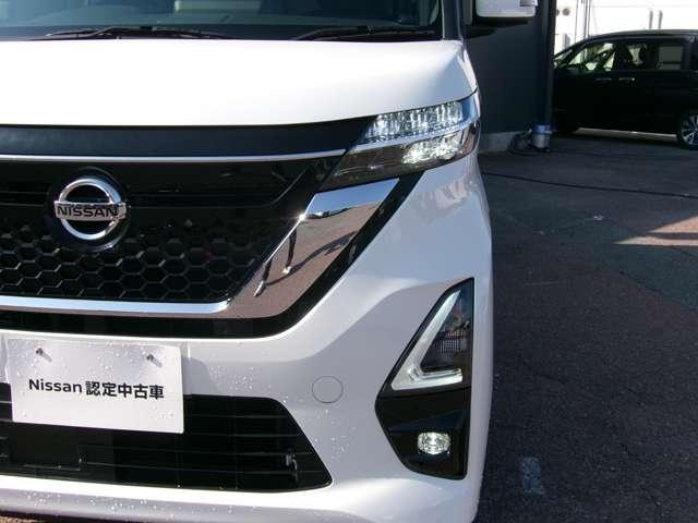 ルークス 660 ハイウェイスターX 純正ナビAVMドライブレコーダ-ETC アイスト 衝突被害軽減ブレ-キ アダプティブクルーズコントロール マルチビューカメラ 車線逸脱警報装置 ETC LED スマートキー パワーウィンドウ ワンオーナー カーテンエアバック ナビTV(17枚目)