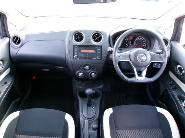 ノート １．２　Ｘ　被害軽減ブレーキ車両逸脱警報ＣＤＦＭチューナ　レーダーブレーキサポート　１オーナー車　スマトキー　セキュリティーアラーム　キーレス　運転席助手席エアバッグ　エアコン　パワーウィンドウ　パワーステアリング　レーンアシスト　ＡＢＳ　運転席エアバック（3枚目）