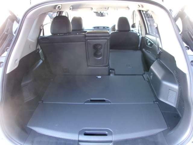 エクストレイル ２．０　２０Ｘｉ　２列車　プロパイロットナビ全方位カメラドラレコＥＴ　ＬＥＤヘットライト　寒冷地仕様　Ｒカメラ　盗難防止装置　インテリキー　レーンキープアシスト　ドライブレコーダー　キーフリー　１オーナー　ＴＶナビ　オートエアコン　アルミホイール　メモリーナビ　ＡＢＳ（17枚目）