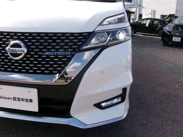 セレナ 2.0 AUTECH セーフティパッケージ クルコンナビ全方位カメラドラレコETC オートクルーズコントロール LEDヘッドランプ 寒冷地仕様 ドライブレコーダー 両側電動ドア ETC 衝突被害軽減システム スマートキー レーンアシスト バックカメラ アイドリングストップ(17枚目)