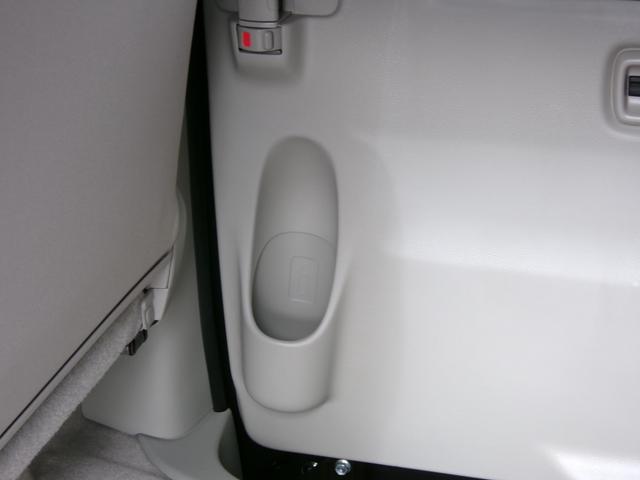 NV100クリッパーリオ G ハイルーフ オーディオレスオートスライドドアキセノン ブレーキサポート 1オ-ナ- レーンキープアシスト スマートキ 盗難防止装置 キーフリーシステム エアコン 助手席エアバッグ アルミホイール パワーウィンドウ エアバッグ PS ABS 寒冷地仕様(23枚目)