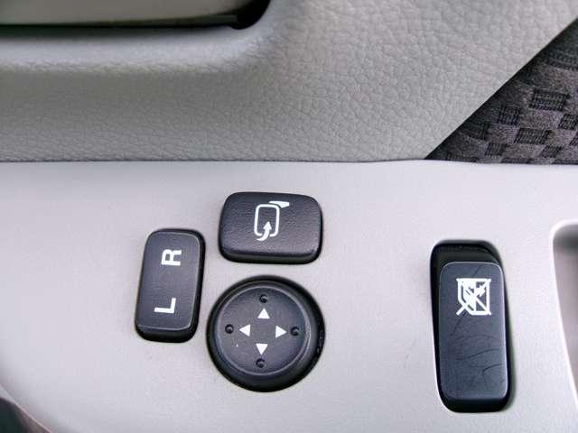 NV100クリッパーバン GXターボハイルーフ4WD純正ナビバックカメラドライブレコダ インテリジェントエマージェンシーブレーキ バックカメラ アイドリングストップ ドラレコ 1オーナー 4WD キーレス ETC フルオートエアコン PS 1セグTV メモリーナビ 寒冷地仕様 ABS(7枚目)