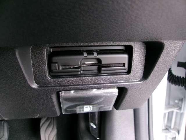 ノート １．２　Ｘ　社有車アップＺ純正ナビバックカメラドラレ　リアカメラ　衝突被害軽減ブレ－キ　ＥＴＣ付　ＬＥＤヘッドライト　レーンアシスト　インテリジェントキー　ドラレコ　ワンセグＴＶ　ＴＶナビ　サイドカーテンエアバック　メモリーナビ　パワーウィンドウ　ＡＢＳ（14枚目）