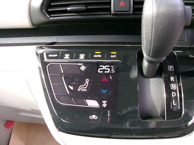 ルークス ６６０　Ｘ　純正ナビ全方位カメラ　ドラレコ　ＥＴＣ　アラモニ　前後衝突軽減ブレーキ　ワンオーナー車　車線逸脱防止　ＥＴＣ　スマートキー　キーフリー　ドライブレコーダー　ｉ－ｓｔｏｐ　フルオートエアコン　パワーウインドウ　バックカメラ　盗難防止　ＡＢＳ（12枚目）