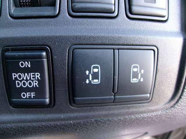 ���E�I�[�g�X���C�h�h�A�ɂȂ��Ă��܂��̂ŁA�������������܂₲�N�z�̕��ł����N�ɊJ�ł��܂���I�^�]�Ȃ���ł������^�b�`�ő���ł����ł��O�O