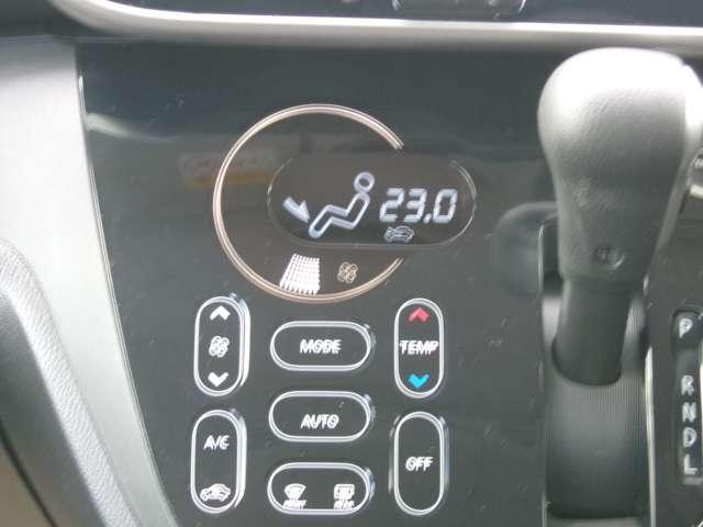 デイズルークス ６６０　ハイウェイスターＸ　純正ナビ全方位カメラドライイブレコーダー　全周囲モニタ　メモリナビ　Ｂカメラ　１オーナー　ナビ＆ＴＶ　エアコン　Ｗエアバック　ワンセグＴＶ　キーレス　両側スライド片側電動ドア　ＡＢＳ　サイドカメラ　パワーウィンドウ　アルミホイール　エアバック（10枚目）