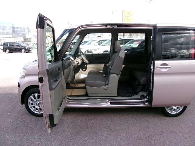 タント ６６０　Ｘ　純正ナビＮＳ２Ｎ－Ｗ６２　ＥＴＣ　両席エアバッグ　ＥＴＣ付　運転席エアバック　エアコンＯＫ　キーレス付き　スマ－トキ－　メモリナビ　地デジフルセグＴＶ　ＴＶ＆ナビ（12枚目）