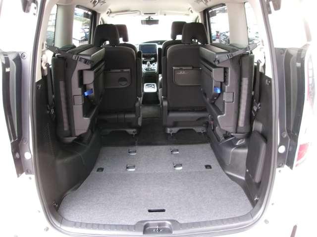 �T�[�h�V�[�g�𒵂ˏグ��ƁA�Ƃ��Ă��傫�ȋ�Ԃ��ł�������܂��I