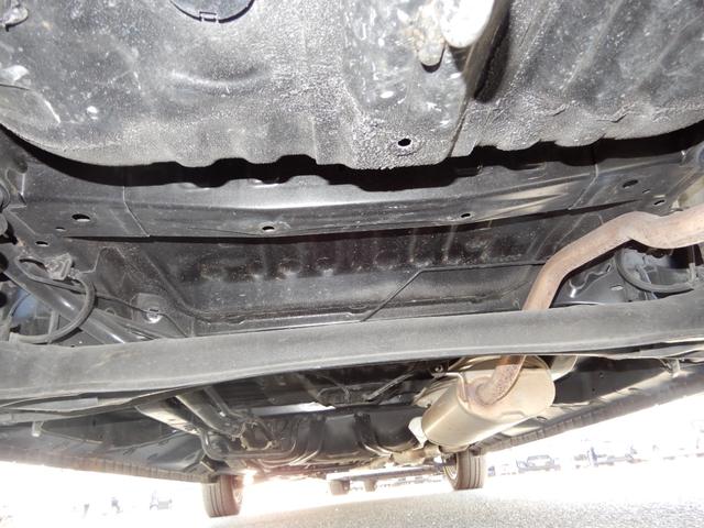 Ｎ－ＢＯＸ Ｇ　ＳＳパッケージ　Ｉストップ　ダブルエアバック　イモビ　前席シートヒーター　スマートキー＆プッシュスタート　ベンチシ－ト　ＥＴＣ付き　フルオートエアコン　キーレスエントリ　フルフラットシート　パワーウインドウ　横滑防止（3枚目）