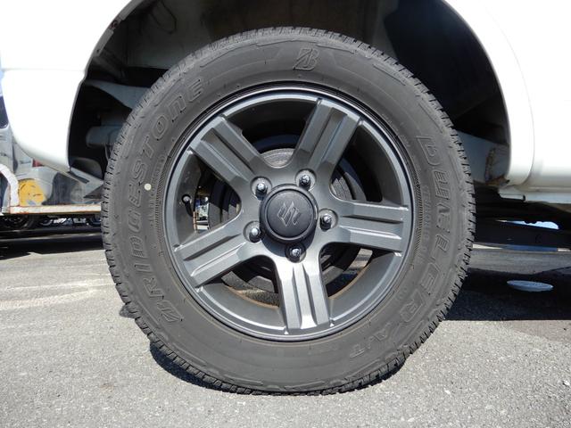 ジムニー ワイルドウインド　特別仕様車　切り替え４ＷＤ　撥水加工シート　シートヒーター　Ｗエアバック　ＡＢＳ付き　パワーウインドウ　エアコンパワステ　キーレスエントリー　衝突安全ボディ　エアバック（13枚目）