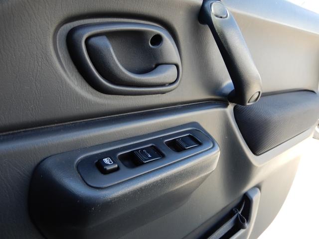 ジムニー ワイルドウインド　特別仕様車　切り替え４ＷＤ　撥水加工シート　シートヒーター　Ｗエアバック　ＡＢＳ付き　パワーウインドウ　エアコンパワステ　キーレスエントリー　衝突安全ボディ　エアバック（33枚目）