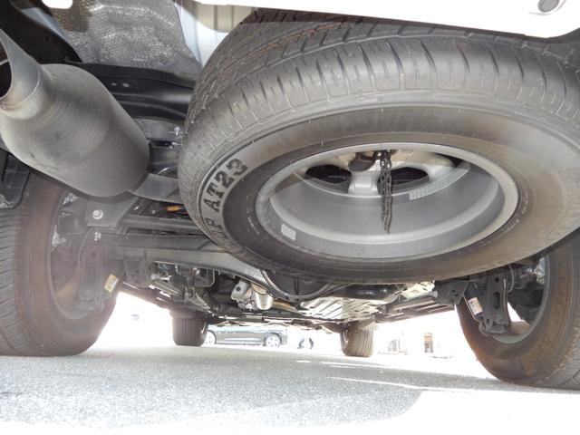 ランドクルーザー ＧＲスポーツ　後席モニター２つ　アラウンドビュー　オートハイビーム　セキュリティー　レーンキープアシスト　ＬＥＤヘッドライト　レザーシート　バックカメラ　オートクルーズコントロール　オートライト　パワーバックドア（23枚目）