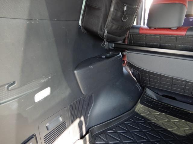 ランドクルーザー ＧＲスポーツ　後席モニター２つ　アラウンドビュー　オートハイビーム　セキュリティー　レーンキープアシスト　ＬＥＤヘッドライト　レザーシート　バックカメラ　オートクルーズコントロール　オートライト　パワーバックドア（31枚目）