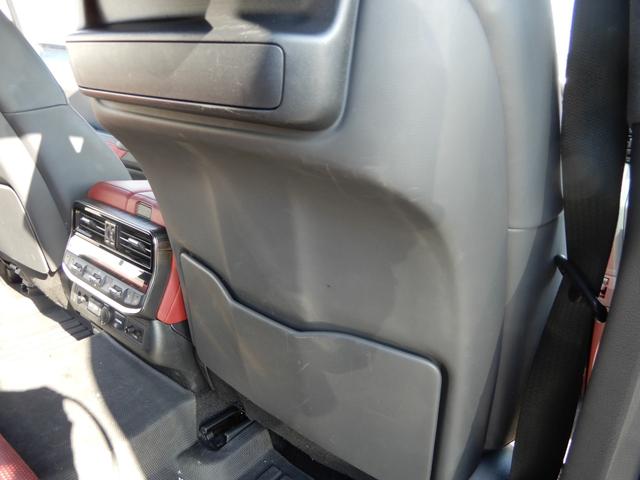 ランドクルーザー ＧＲスポーツ　後席モニター２つ　アラウンドビュー　オートハイビーム　セキュリティー　レーンキープアシスト　ＬＥＤヘッドライト　レザーシート　バックカメラ　オートクルーズコントロール　オートライト　パワーバックドア（41枚目）