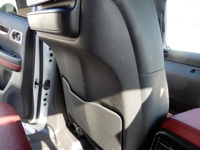 ランドクルーザー ＧＲスポーツ　後席モニター２つ　アラウンドビュー　オートハイビーム　セキュリティー　レーンキープアシスト　ＬＥＤヘッドライト　レザーシート　バックカメラ　オートクルーズコントロール　オートライト　パワーバックドア（42枚目）