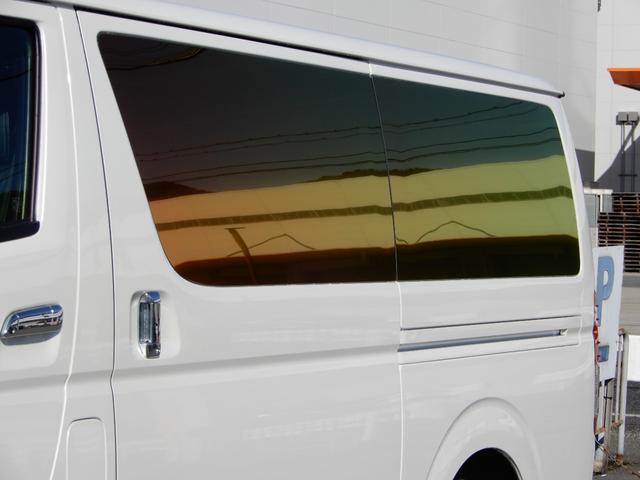 ハイエースバン ロングスーパーＧＬ　ダークプライムＳ　４ＷＤ　車中泊仕様　ベッドキット付き　ガラスフィルム　全方位カメラ　ディスプレイオーディオ（10枚目）