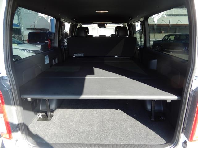 ハイエースバン ロングスーパーＧＬ　ダークプライムＳ　４ＷＤ　車中泊仕様　ベッドキット付き　ガラスフィルム　全方位カメラ　ディスプレイオーディオ（17枚目）