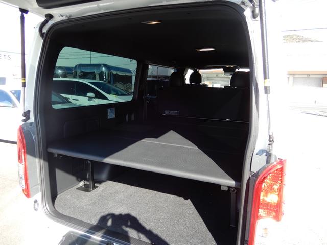 ハイエースバン ロングスーパーＧＬ　ダークプライムＳ　４ＷＤ　車中泊仕様　ベッドキット付き　ガラスフィルム　全方位カメラ　ディスプレイオーディオ（18枚目）